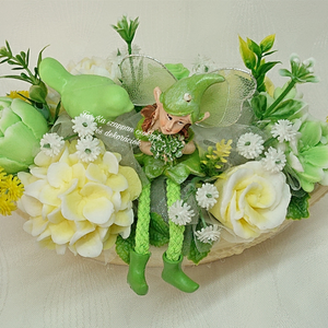 Tündéres szappanvirág csokor csónak alakú kaspóban  - otthon & életmód - virágdekoráció - virágdíszek - virágdísz kaspóban - Meska.hu