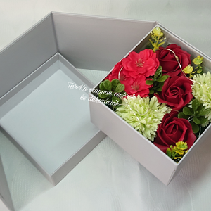 Extra csoda doboz: világító szappanvirág csokor  - Meska.hu