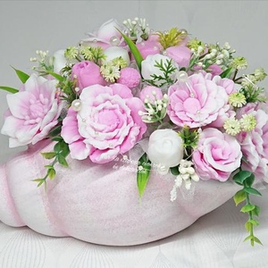 Rózsaszín vagy lila különleges nagy szappanvirág csokor csigaházban  - Meska.hu