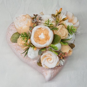 Barack vagy lila szappanvirág csokor szív kerámia kaspóban  - otthon & életmód - virágdekoráció - virágdíszek - virágdísz kaspóban - Meska.hu