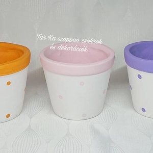 Szappanvirág csokor pöttyös kaspóban  - otthon & életmód - virágdekoráció - virágok - virágbox - Meska.hu