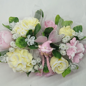 Tündéres szappanvirág csokor csónak alakú kaspóban  - otthon & életmód - virágdekoráció - virágdíszek - virágdísz kaspóban - Meska.hu