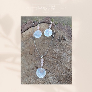 Kagylós ékszerszett rózsakvarccal (fülbevaló+nyaklánc) - Meska.hu