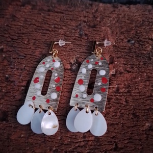 Pöttyöske - ékszer - fülbevaló - lógó fülbevaló - Meska.hu