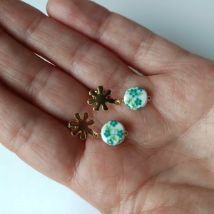 Essential 316L � Ceramic beads - green No.22 - ékszer - fülbevaló - lógó fülbevaló - Meska.hu