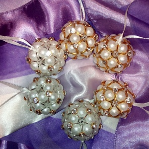 Arany-ezüst hógömbök- strasszos karácsonyfadíszek gyöngyből - Meska.hu