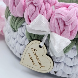 Horgolt tulipános tárolókosár egyedi felirattal, rózsaszín. Ajándék pedagógusnapra - otthon & életmód - tárolás & rendszerezés - tárolókosár - Meska.hu