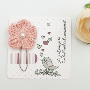 Horgolt virágos könyvjelző óriás gémkapoccsal - Anyák napjára, tanító néninek, óvó néninek - Meska.hu