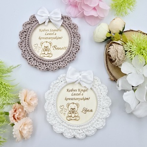 Keresztszülő felkérő - horgolt, gravírozott hűtőmágnes, Otthon & Életmód, Konyhafelszerelés, tálalás, Konyhai dekoráció, Hűtőmágnes, Gravírozás, pirográfia, Horgolás, MESKA