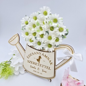 Szülőköszöntő ajándék - selyemvirágokkal díszített egyedi feliratos öntözőkanna 14. - esküvő - emlék & ajándék - szülőköszöntő ajándék - Meska.hu
