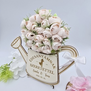 Szülőköszöntő ajándék - selyemvirágokkal díszített egyedi feliratos öntözőkanna 15. - Meska.hu