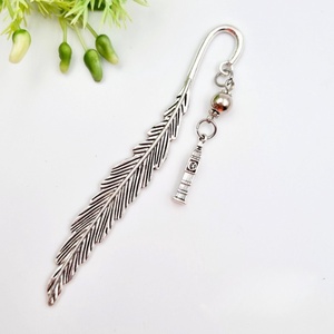 Ajándék angoltanároknak - Könyvjelző Big ben charm dísszel , Könyv & Zene, Könyvjelző, Gyöngyfűzés, gyöngyhímzés, Ékszerkészítés, MESKA