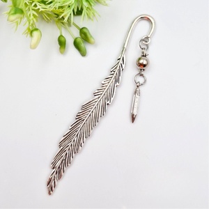 Ajándék tanároknak - Könyvjelző ceruza charm dísszel , Könyv & Zene, Könyvjelző, Gyöngyfűzés, gyöngyhímzés, Ékszerkészítés, MESKA