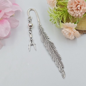 Ajándék matematikatanároknak - Könyvjelző körző charm dísszel  - Meska.hu