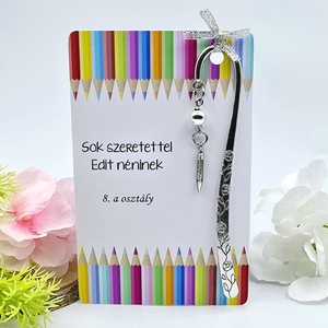 Rajz tanároknak ajándék ballagásra, pedagógusnapra, tanév végére - Könyvjelző ceruza charmmal, ajándékkártyán, Könyv & Zene, Könyvjelző, Gyöngyfűzés, gyöngyhímzés, Ékszerkészítés, MESKA