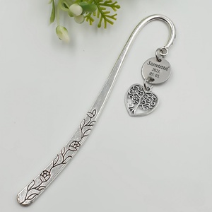 Tanároknak, óvó néninek ajándék - Gravírozott könyvjelző egyedi felirattal, életfa charmmal, Könyv & Zene, Könyvjelző, Gravírozás, pirográfia, MESKA