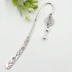 Testnevelés tanároknak, edzőnek ajándék - Gravírozott könyvjelző egyedi felirattal, súlyzó charmmal, Könyv & Zene, Könyvjelző, Gravírozás, pirográfia, MESKA