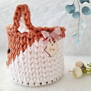 Horgolt róka tárolókosár egyedi felirattal. Ajándék gyerekeknek - baba - mama - babaszobabútor - játéktároló - Meska.hu