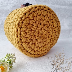 Horgolt tárolókosár egyedi felirattal. Ajándék anyák napjára - otthon & életmód - tárolás & rendszerezés - tárolókosár - Meska.hu