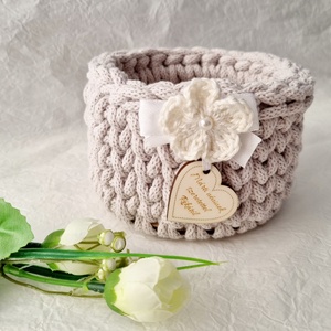 Horgolt tárolókosár egyedi felirattal. Ajándék anyák napjára, Otthon & Életmód, Tárolás & Rendszerezés, Tárolókosár, Horgolás, Gravírozás, pirográfia, MESKA