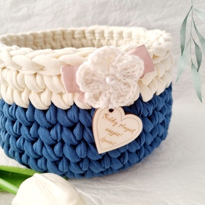 Horgolt tárolókosár egyedi felirattal. Ajándék anyák napjára - otthon & életmód - tárolás & rendszerezés - tárolókosár - Meska.hu