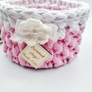 Horgolt tárolókosár egyedi felirattal. Ajándék anyák napjára - otthon & életmód - tárolás & rendszerezés - tárolókosár - Meska.hu