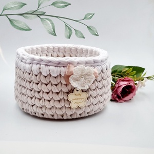 Horgolt tárolókosár egyedi felirattal. Ajándék anyák napjára, Otthon & Életmód, Tárolás & Rendszerezés, Tárolókosár, Horgolás, Gravírozás, pirográfia, Ez a termék rendelésre készül, a megrendeléstől számított 7 munkanapon belül (+ a szállítási idő)

..., MESKA