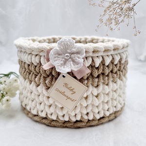 Horgolt tárolókosár egyedi felirattal. Ajándék anyák napjára - Meska.hu