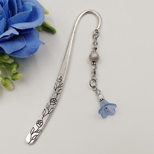 Isabell - virágos, gyöngyös könyvjelző - könyv & zene - könyvjelző - Meska.hu