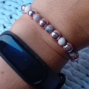 Rózsaszín csillogás karkötő - ékszer - karkötő - gyöngyös karkötő - Meska.hu