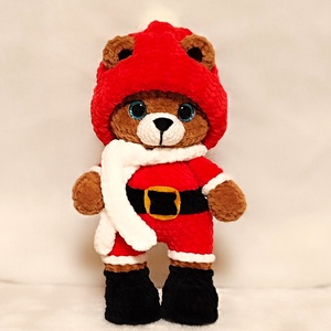 Horgolt maci mikulás ruhában - játék & sport - plüssállat & játékfigura - plüss mesefigurák - Meska.hu