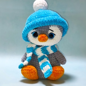 Horgolt pingvin sapkában sállal - játék & sport - plüssállat & játékfigura - plüss mesefigurák - Meska.hu
