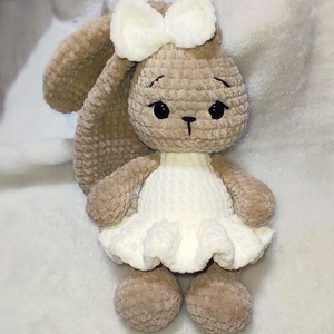 Horgolt plüss nyuszi - játék & sport - plüssállat & játékfigura - nyuszi - Meska.hu