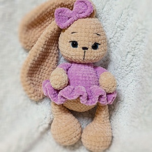 Horgolt plüss nyuszi - játék & sport - plüssállat & játékfigura - nyuszi - Meska.hu