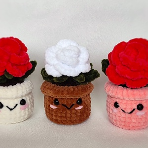 Horgolt cserepes rózsa - Meska.hu