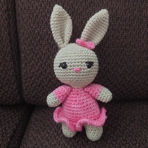 Amigurumi horgolt nyuszi , Játék & Sport, Plüssállat & Játékfigura, Nyuszi, Horgolás, MESKA
