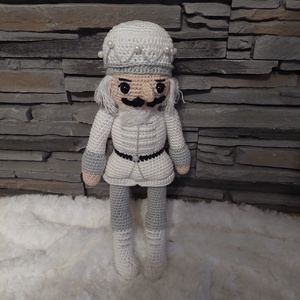 Horgolt karácsonyi figura, diótörő, Karácsony, Karácsonyi lakásdekoráció, Karácsonyi manók, figurák, Horgolás, MESKA