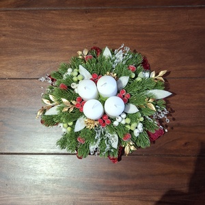 Adventi asztali dekoráció fehér gyertyákkal - karácsony - adventi díszek - adventi asztaldísz - Meska.hu Adventi asztali dekoráció fehér gyertyákkal - karácsony - adventi díszek - adventi asztaldísz - Meska.hu