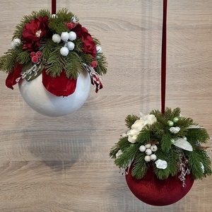 Nagyméretű bársonnyal bevont, gazdagon díszített függeszthető karácsonyi dekoráció , Karácsony, Karácsonyi lakásdekoráció, Karácsonyi lakásdíszek, Mindenmás, Virágkötés, MESKA