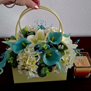 Egyedi színvilágú ballagási virágbox  - otthon & életmód - virágdekoráció - virágok - virágbox - Meska.hu