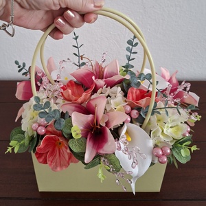 Vidám, elegáns ballagási, születésnapi, névnapi virágtáska. - Meska.hu