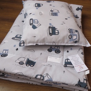 Ovis ágynemű kispárnával-szürke alapon munkagépek - játék & sport - ovis felszerelés - ovis ágynemű - Meska.hu