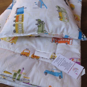 Ovis ágynemű kispárnával-színes járművek - játék & sport - ovis felszerelés - ovis ágynemű - Meska.hu