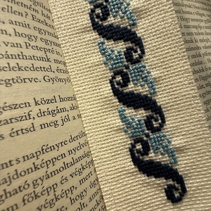 Könyjelző, Könyv & Zene, Könyvjelző, Hímzés, Varrás, MESKA