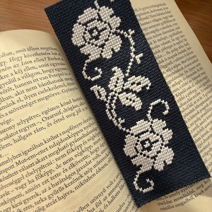 Könyvjelző - könyv & zene - könyvjelző - Meska.hu