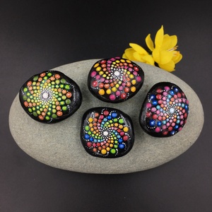 Pontozott meditációs mandala kövek: az Élet körforgása - otthon & életmód - dekoráció - asztal és polc dekoráció - kavics & kő - Meska.hu