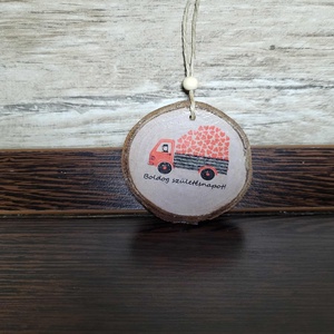 Születésnapi ajándékkísérő, fa ajándékkísérő, Otthon & Életmód, Dekoráció, Fali és függő dekoráció, Függődísz, Decoupage, transzfer és szalvétatechnika, MESKA