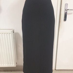 Fekete tűpettyes béllelt tulipán szoknya, hátul rakott betéttel., Ruha & Divat, Női ruha, Szoknya, Varrás, MESKA