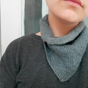 Szürke kis kendő - ruha & divat - sál, sapka, kendő - kendő - Meska.hu