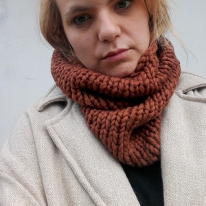 Kézzel kötött rozsda csősál  - ruha & divat - sál, sapka, kendő - sál - Meska.hu